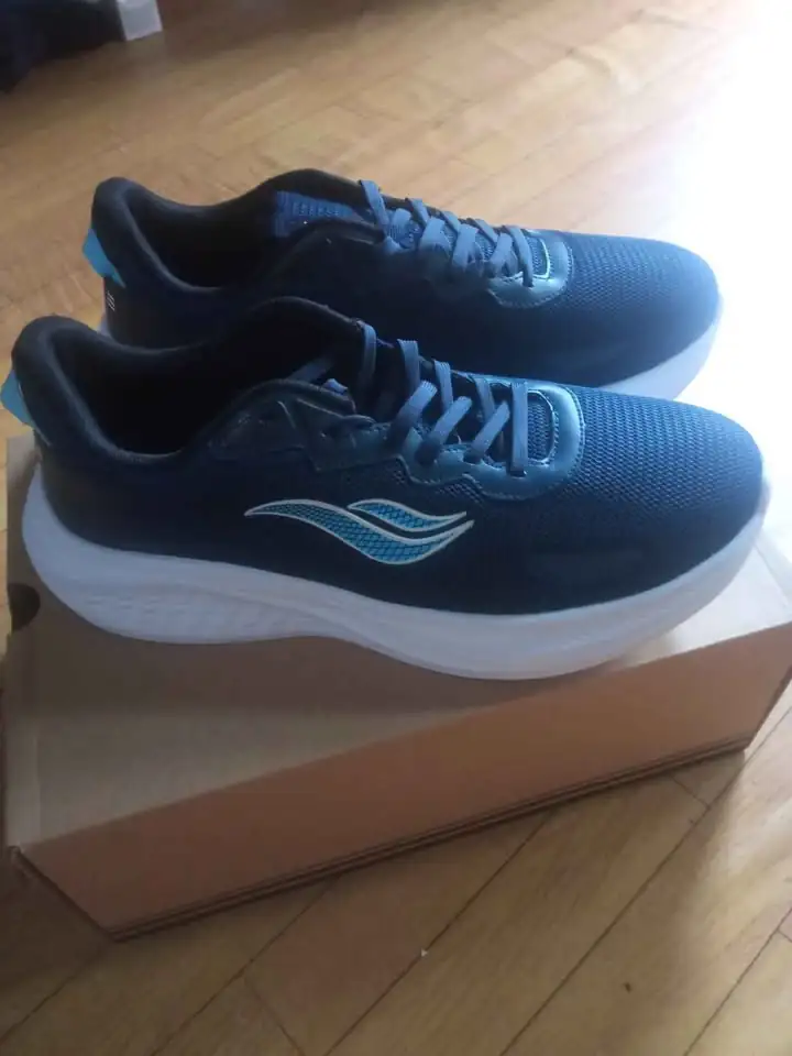 Jual cepat sepatu desle ukuran 42