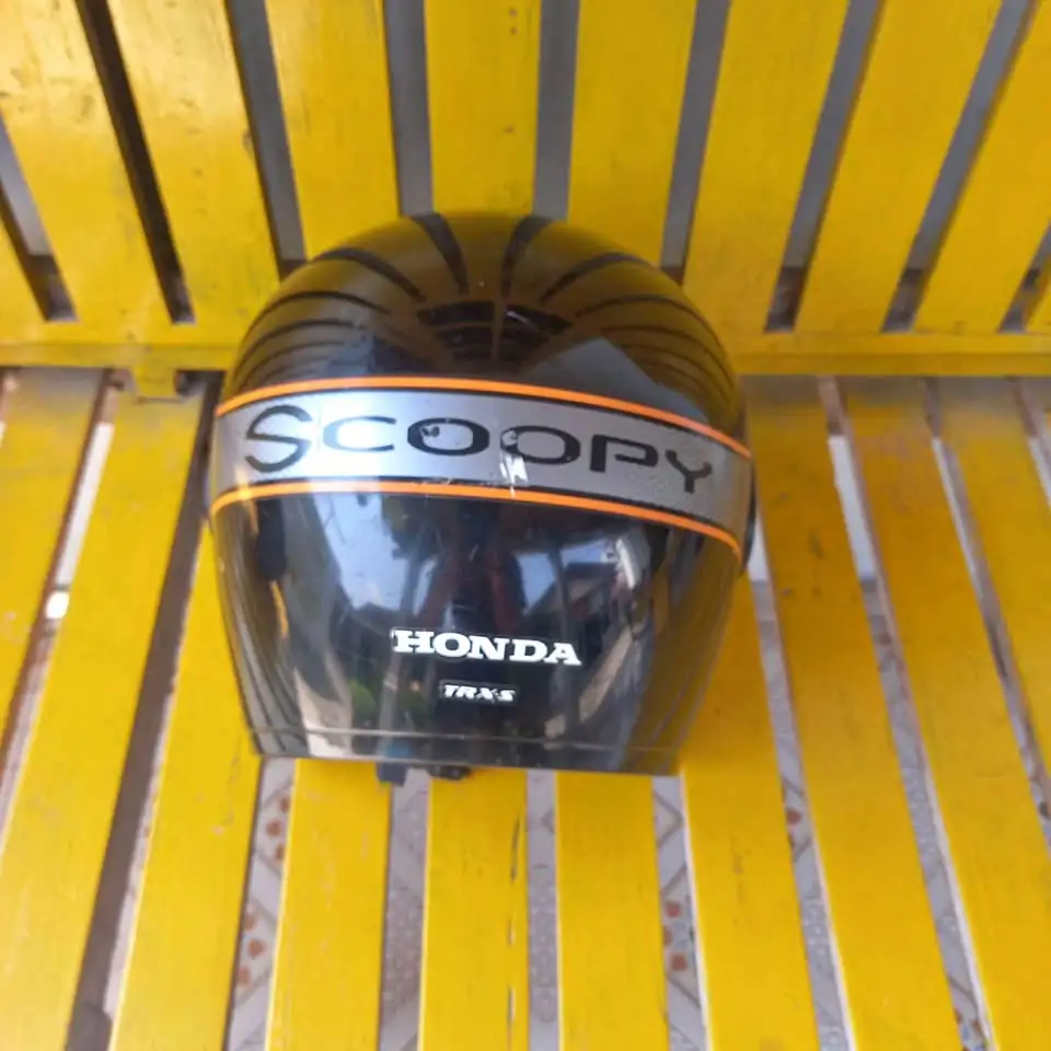 Helm scoopy