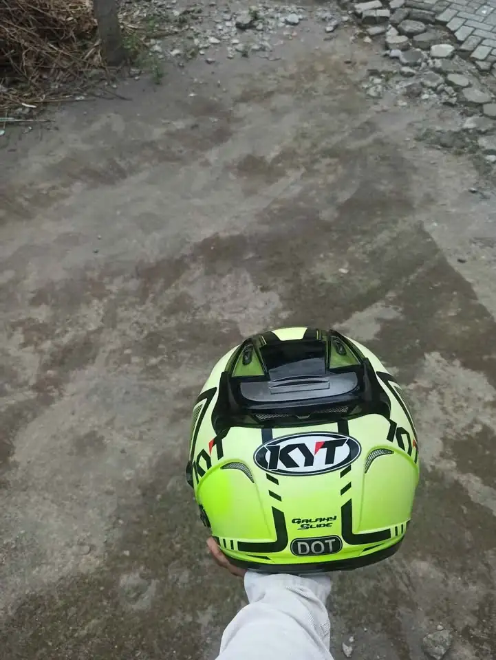 KYT galaxy slide, single visor (kaca dalam dah gak ada)