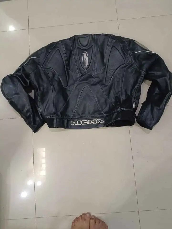 Jaket kulit full protektor merk richa