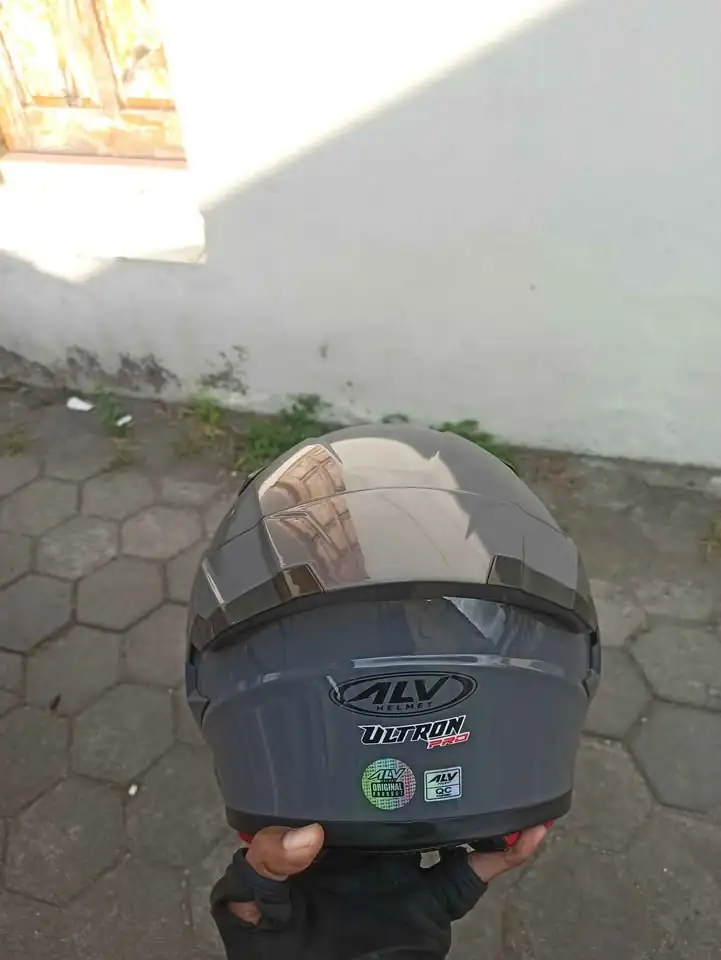 Helm alv ultron pro tali sudah micromatic