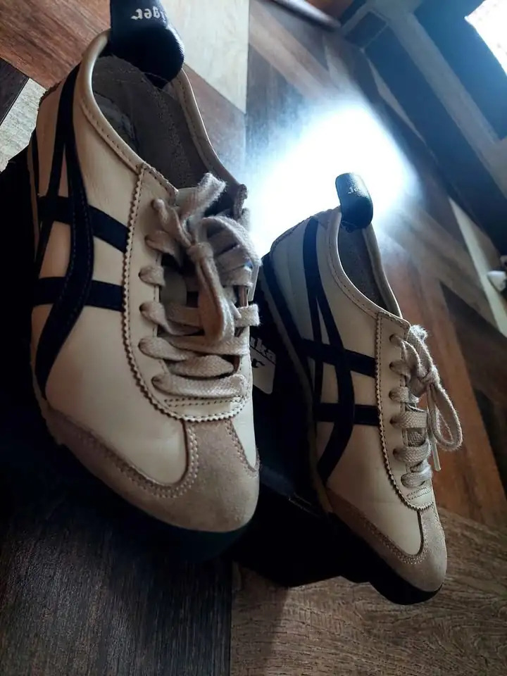 SEPATU ONITSUKA TIGER SZ 36 original