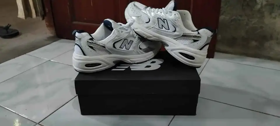 Sepatu 530 Made in vietnam