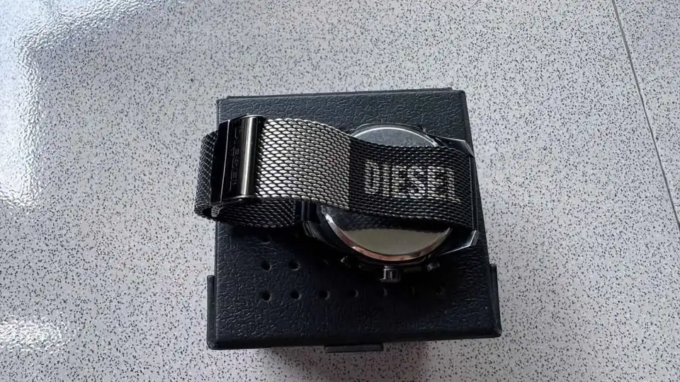 Dijual jam tangan merk DIESEL
