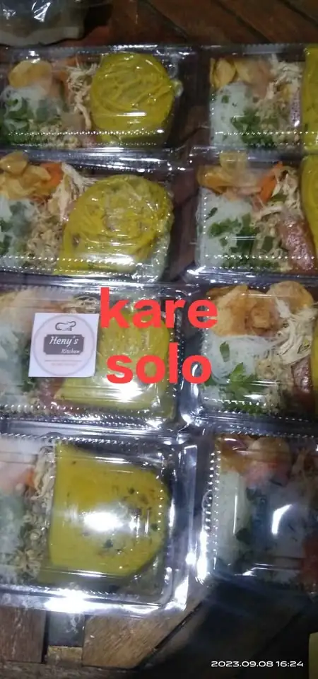 Aneka nasi box dan makanan khas Solo
