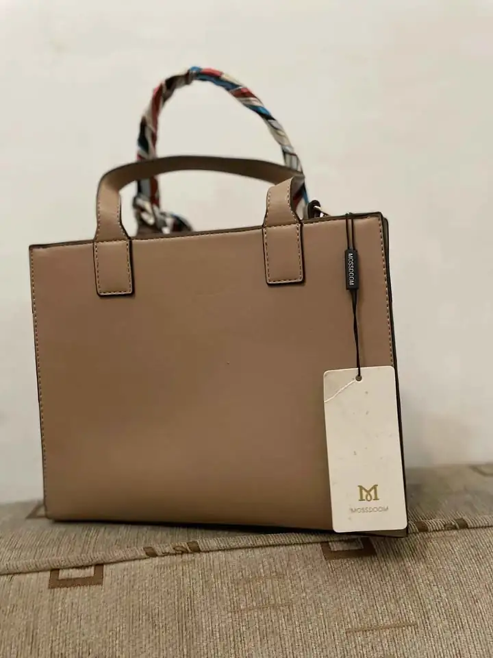 Dijual Tas cewek merk masddom