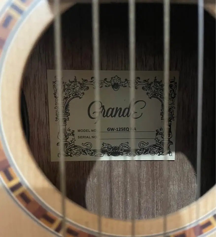 Dijual gitar Grande gw125eq