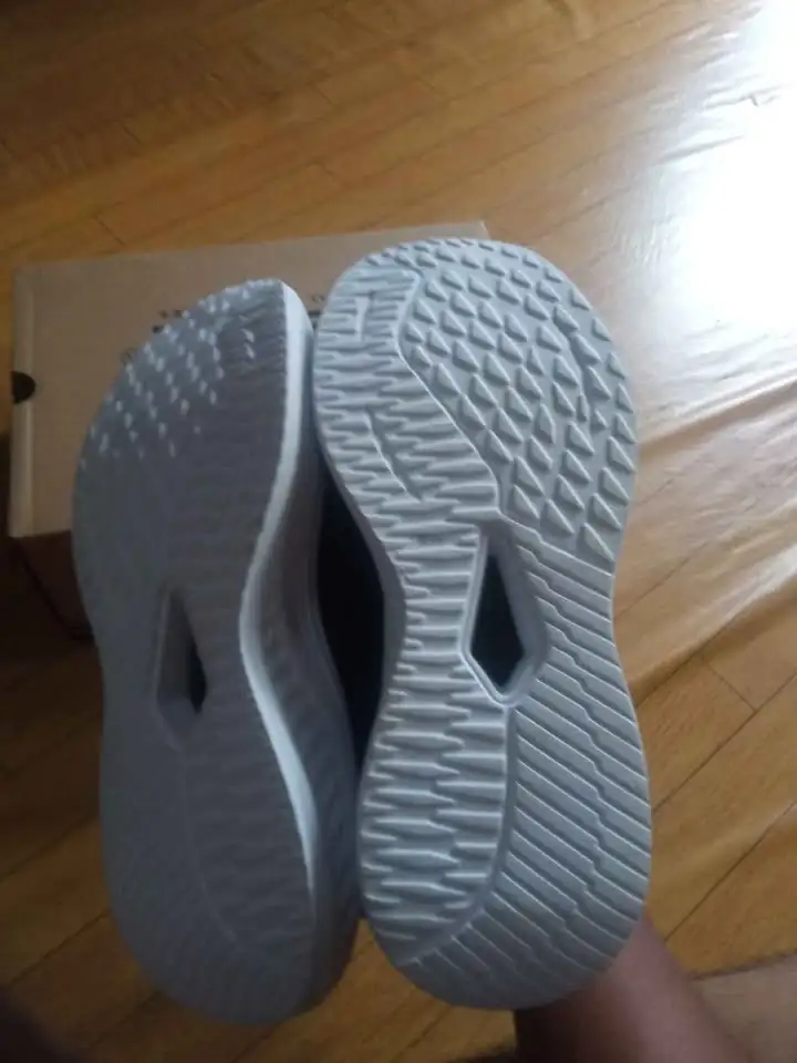 Jual cepat sepatu desle ukuran 42