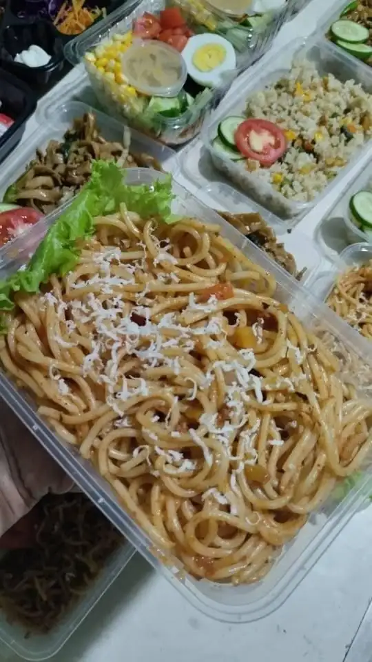 Ready Makanan Serba 10 ribu