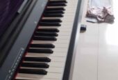 Piano Digital Roland Rp30 like new 99% good condition.