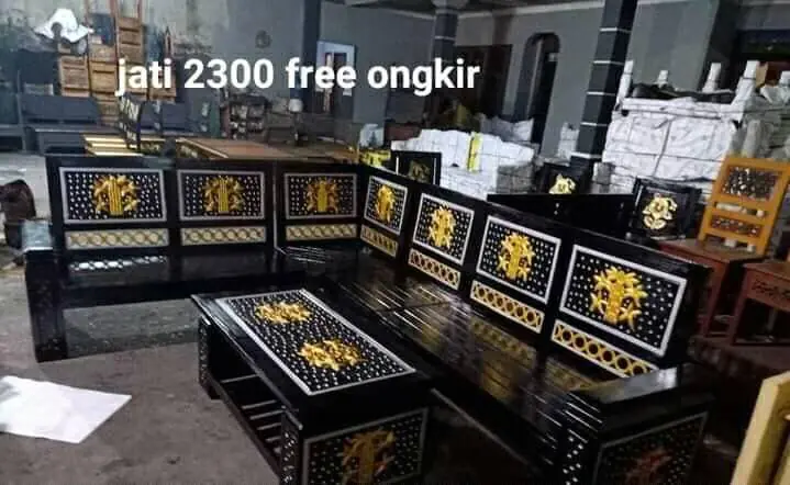 Furniture kursi bahan kayu jati dan mahoni