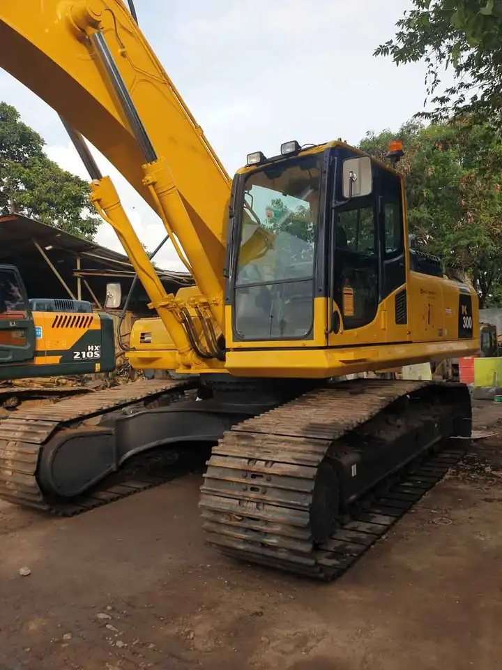 Excavator Komatsu PC300-8MO Tahun 2020