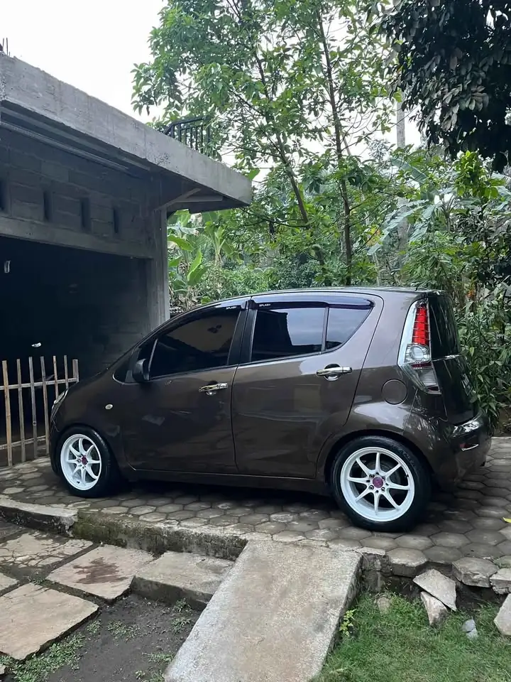 Suzuki splash manual th 2010