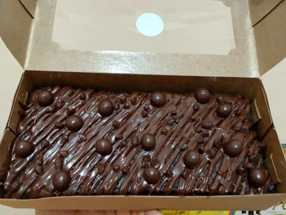 Brownies fudgy/panggang/kukus/lumer/pisang/topping/slice, bolu pisang