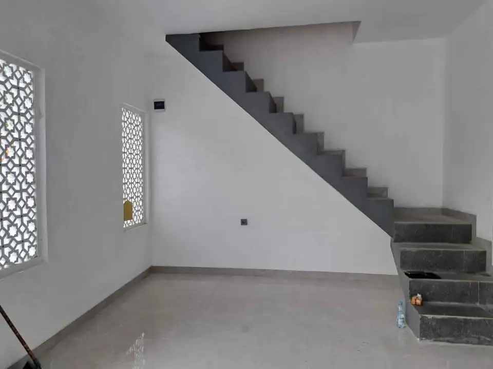 2 KT 1 Kamar Mandi – Rumah