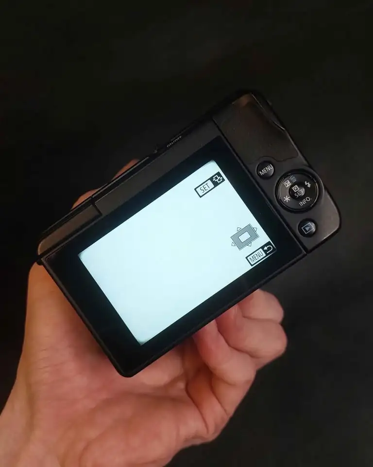 Kamera mirrorless canon eos m10