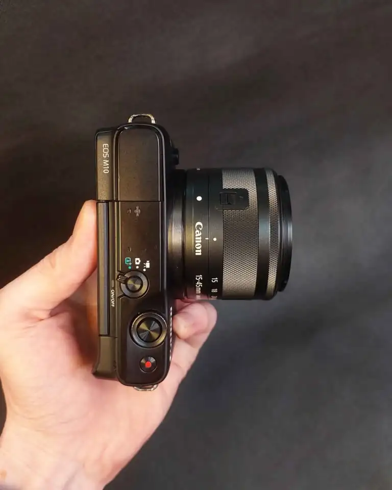 Kamera mirrorless canon eos m10