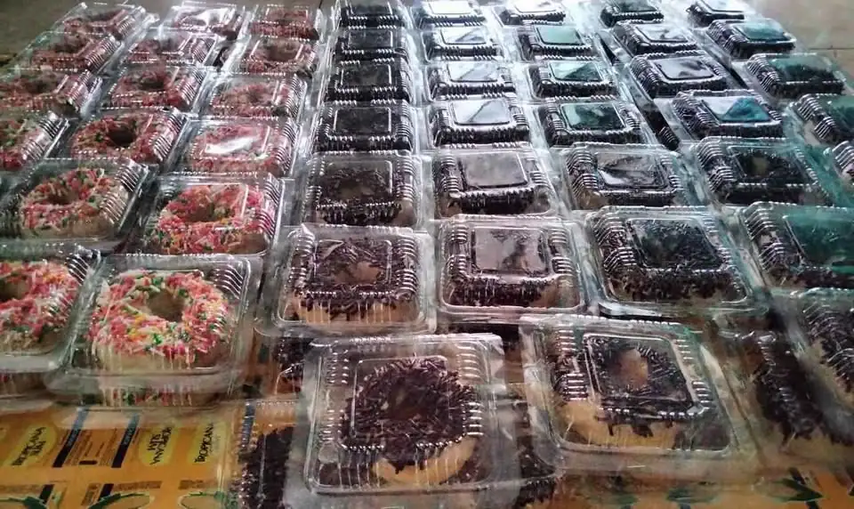 Aneka jajanan kue basah tegal
