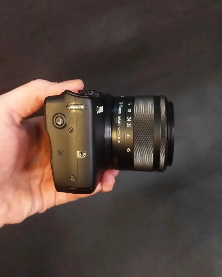 Kamera mirrorless canon eos m10