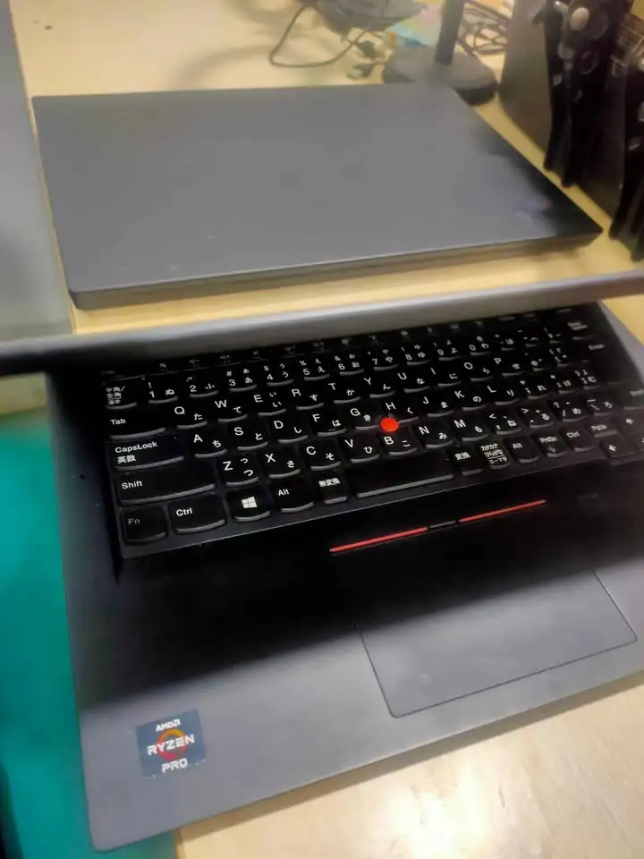 Laptop Lenovo Ryzen 5 PRO
