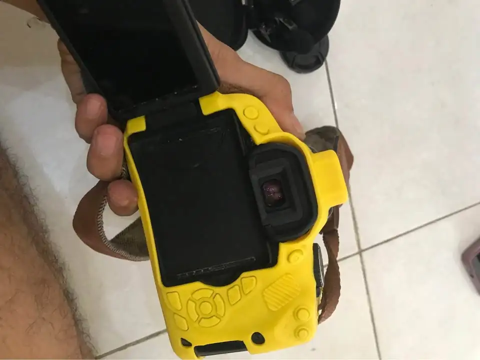 Jual BU Canon 650D (lensa Fix)