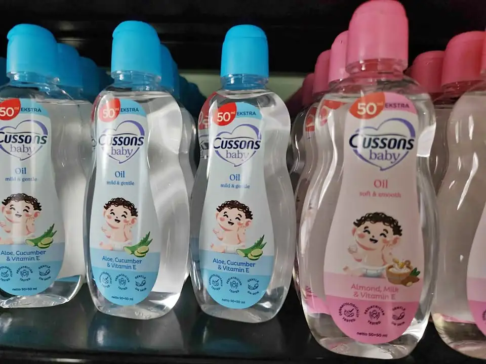 Cussons Baby oil 50+50ml (Extra isi)