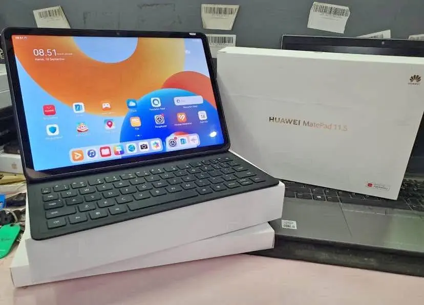Huawei matepad 11.5 + keyboard 6/128