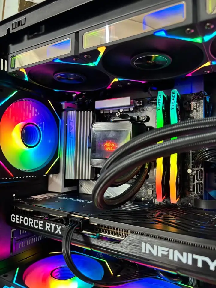 PC gaming Ryzen 5 7600X + RTX 5060Ti 16gb