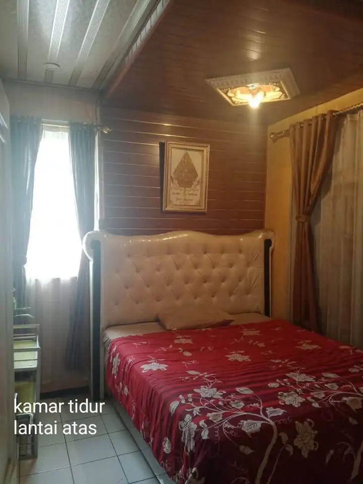 Rumah 2 lantai 2 Beds 1 Bath