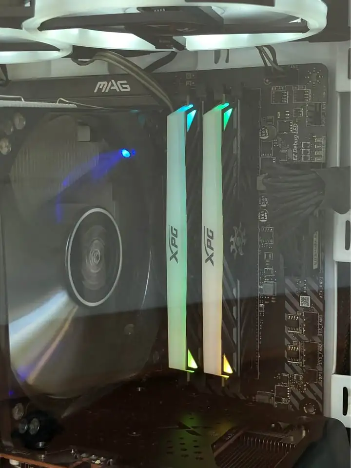 PC Gaming Intel i5 10400F + RX 6600XT 8GB