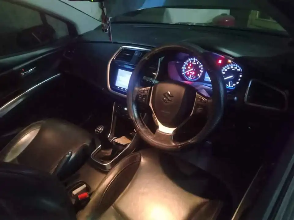 Suzuki S croos 2017 Manual