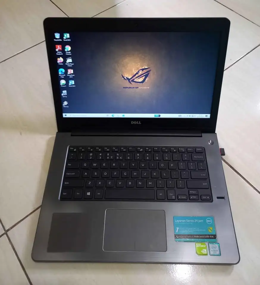 Laptop Dell Vostro 14-5459