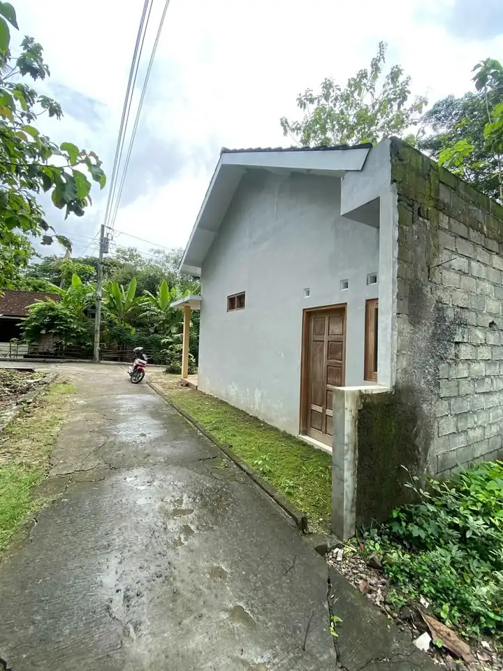 3 KT 1 Kamar Mandi – Rumah