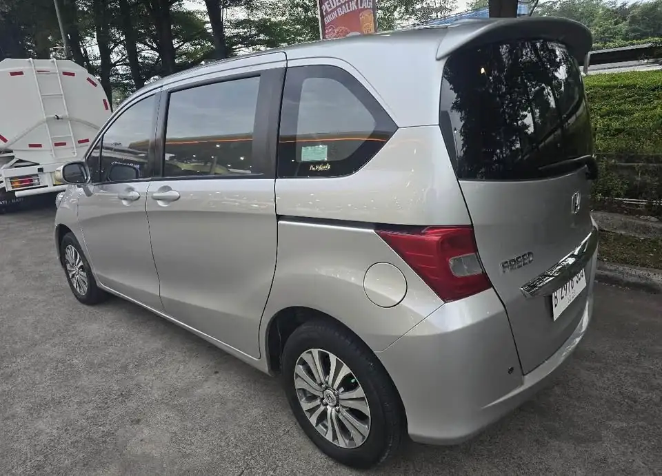 Honda Freed PSD A/T Tahun 2012
