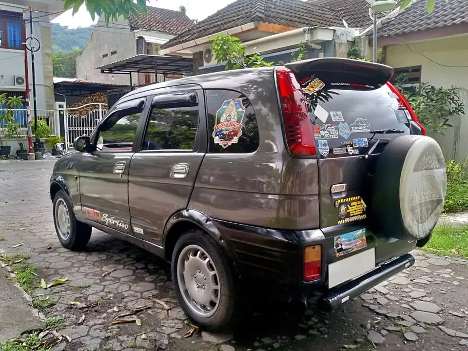 Daihatsu taruna Taruna 2000