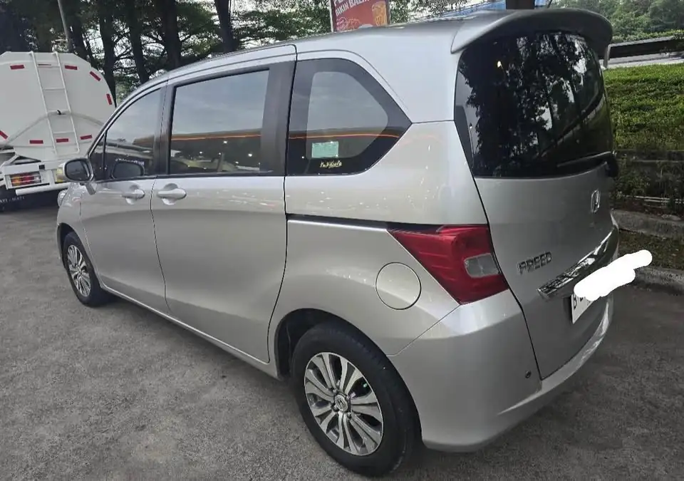 Honda Freed PSD A/T Tahun 2012