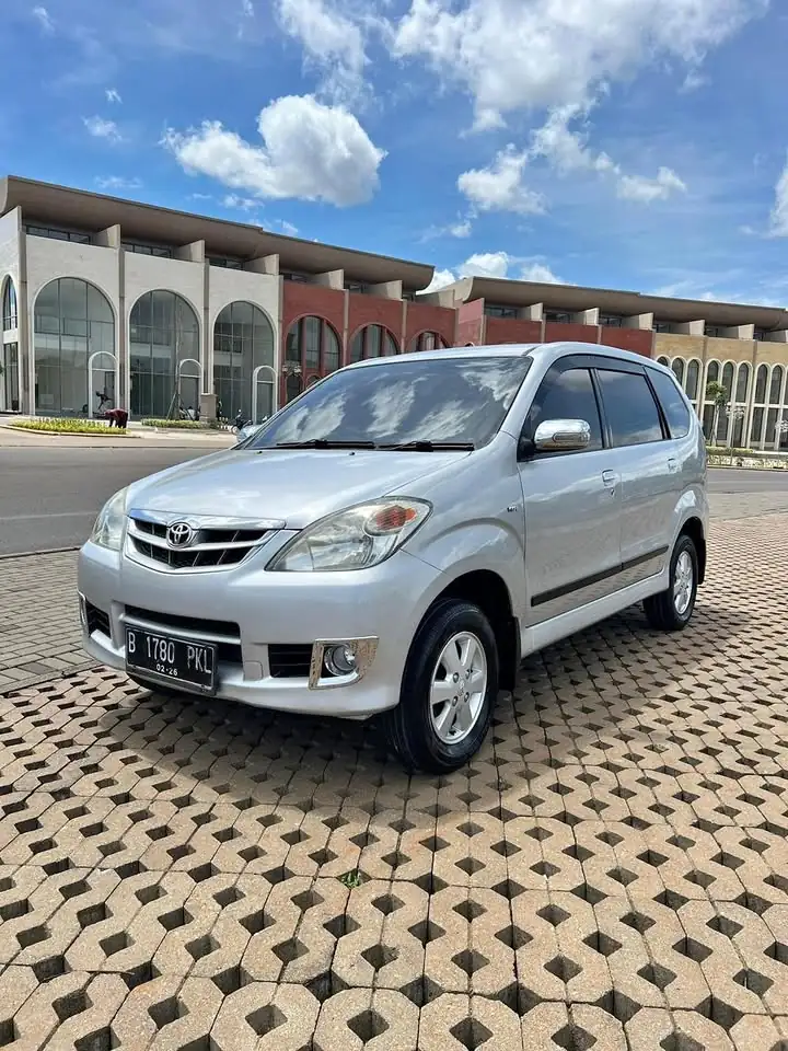 2011 TOYOTA AVANZA 1.3 G MATIC