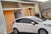 Ford fiesta 2012 warna putih matic