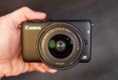 Kamera mirrorless canon eos m10