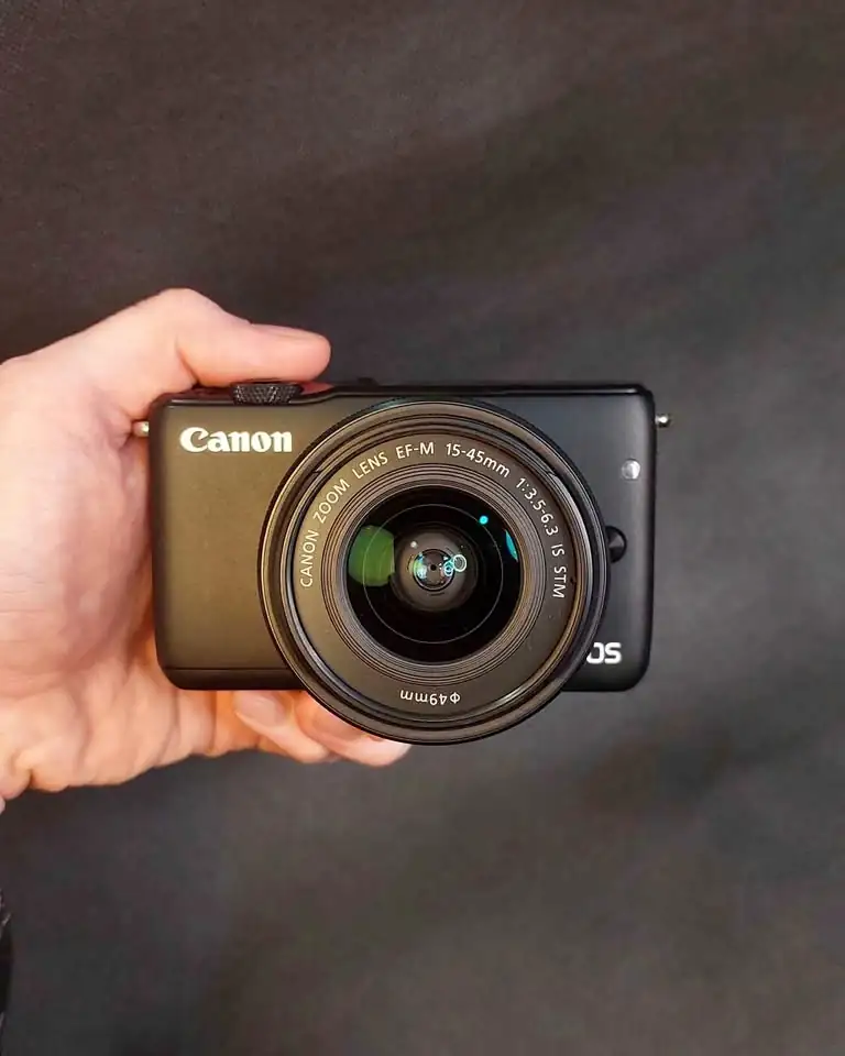 Kamera mirrorless canon eos m10