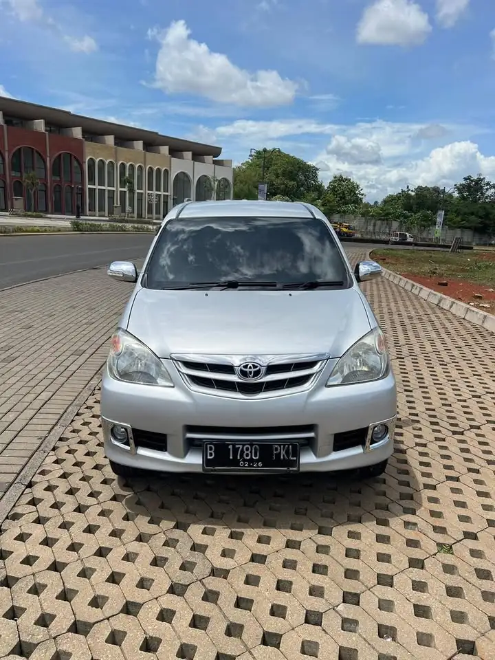 2011 TOYOTA AVANZA 1.3 G MATIC