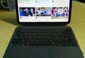 Apple iPad Pro 11 2nd Generasi Memori 128GB Fullset dengan Keyboard