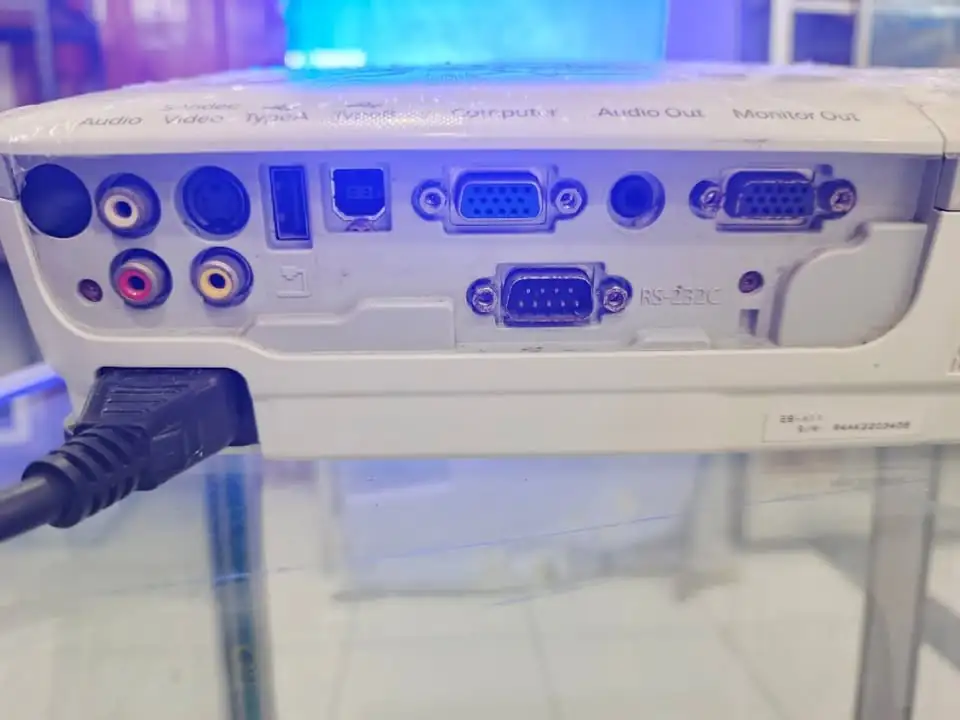 Epson EB-X11 Projector – Kondisi Mulus, 2600 Lumens harga termurah