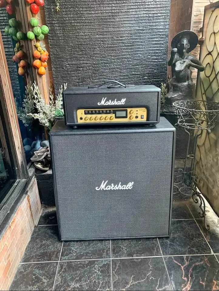Marshall code 100 Head + Cabinet + Footswitch