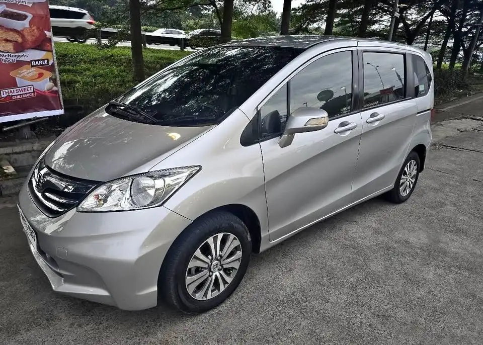 Honda Freed PSD A/T Tahun 2012