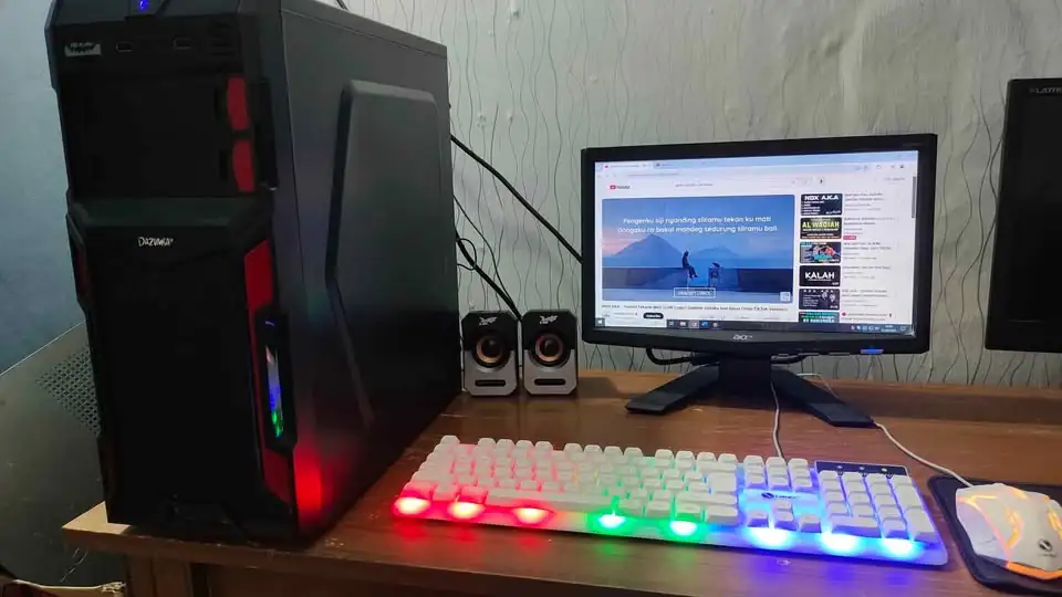 Komputer Fullset siap diajak lembur kerja