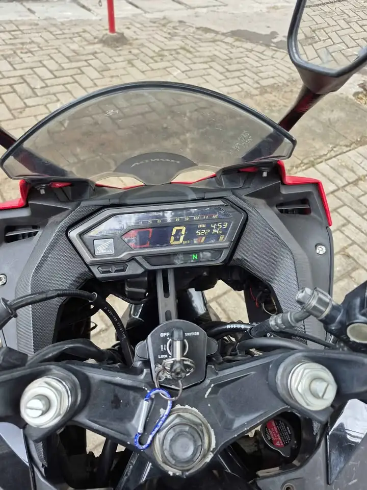 2019 Honda cbr Surat lengkap