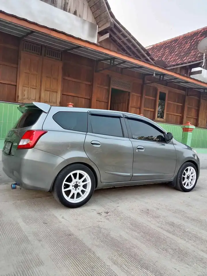 Nissan Datsun go+ 3 baris 2016