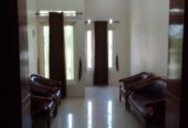 Sewa / Kontrak Rumah 2 Lantai Strategis Murah