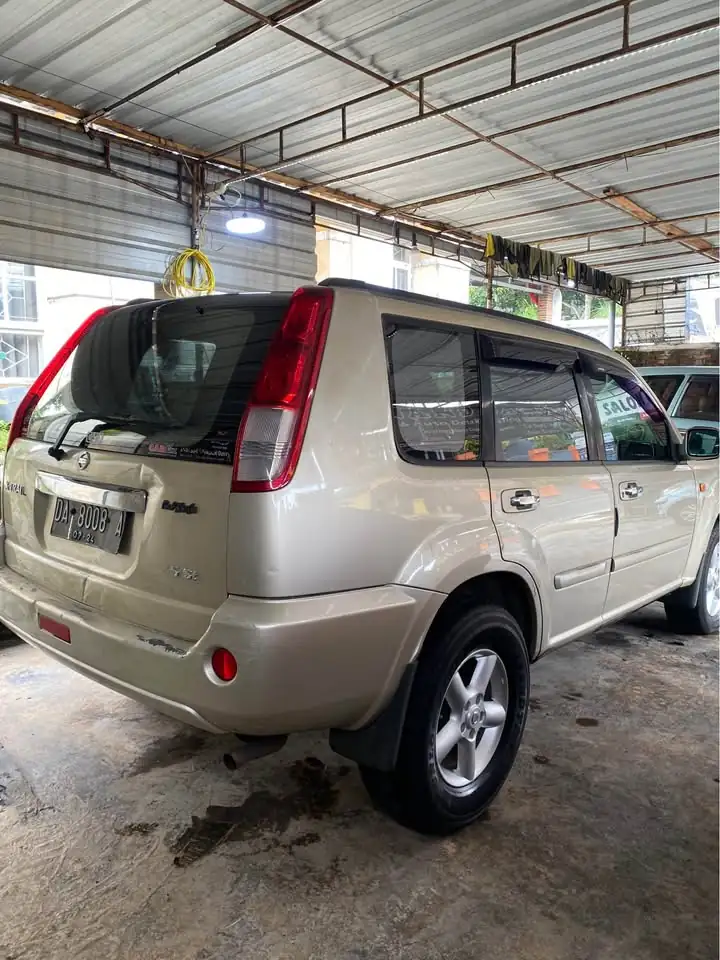 2006 Nissan xtrail matic gagah murah